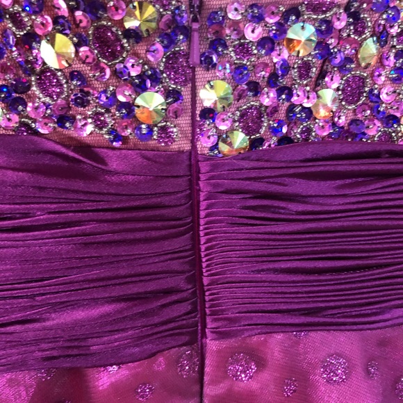 Party dress size 8 magenta w bling - Picture 5 of 16